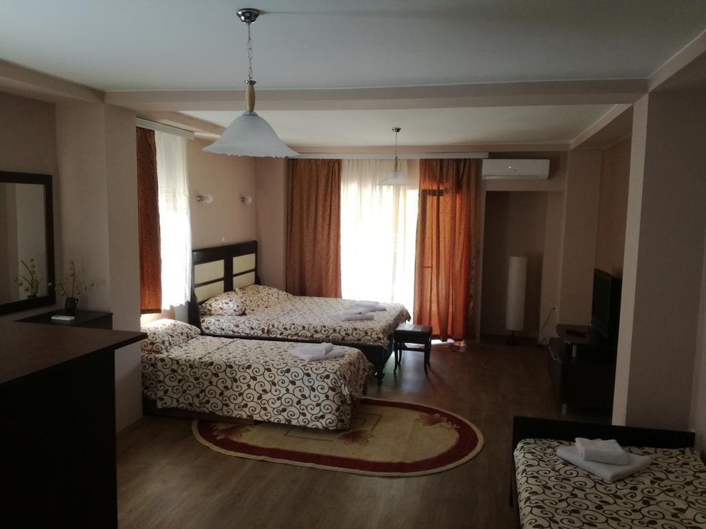 Villa Gala Skopje Bagian luar foto